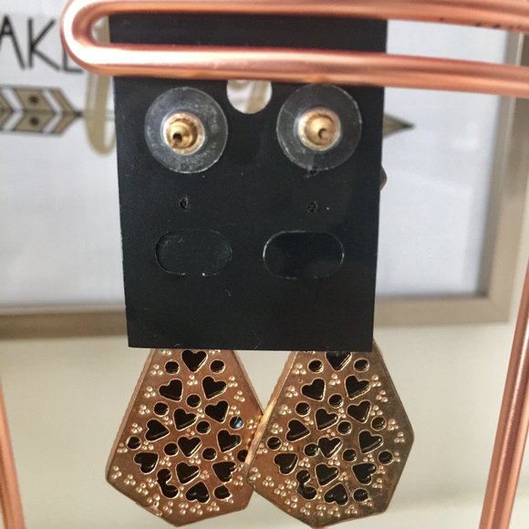 Black Gold Irregular Shaped Stones Earrings - Fashion Jewelry - Picture 3 of 4